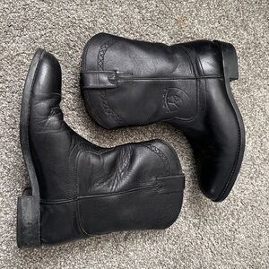 Classic Black Leather Men’s Western Boots